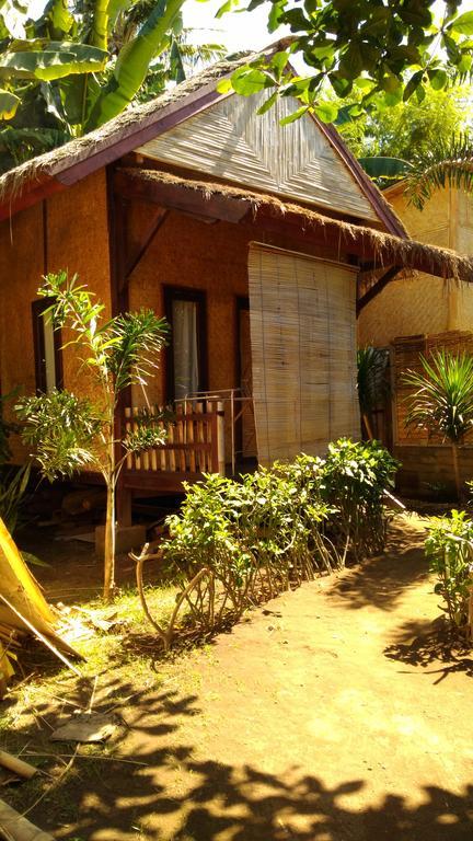 Hotel Lima Bintang Gili Trawangan Exterior foto