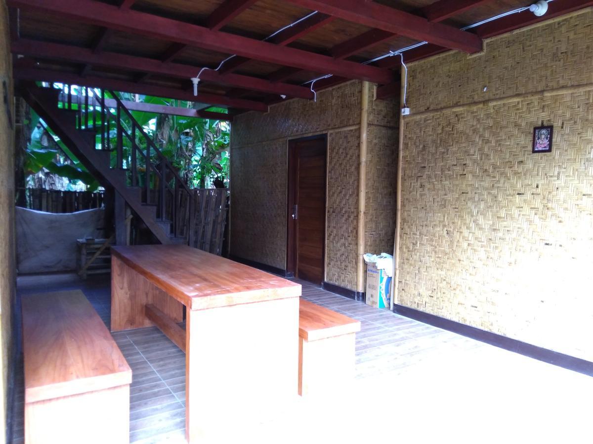 Hotel Lima Bintang Gili Trawangan Exterior foto