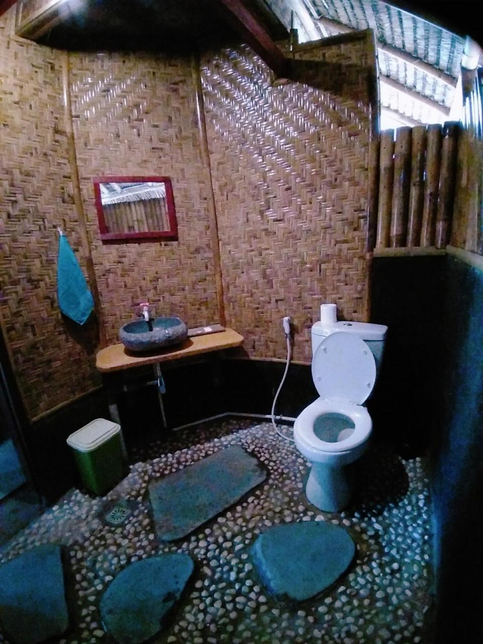Hotel Lima Bintang Gili Trawangan Exterior foto